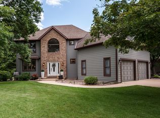 222 Interlachen Ln NW, Rochester, MN 55901