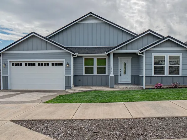 1020 Azure Way, Eagle Pt, OR 97524
