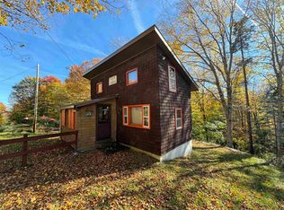 359 Case Ln, Readsboro, VT 05350