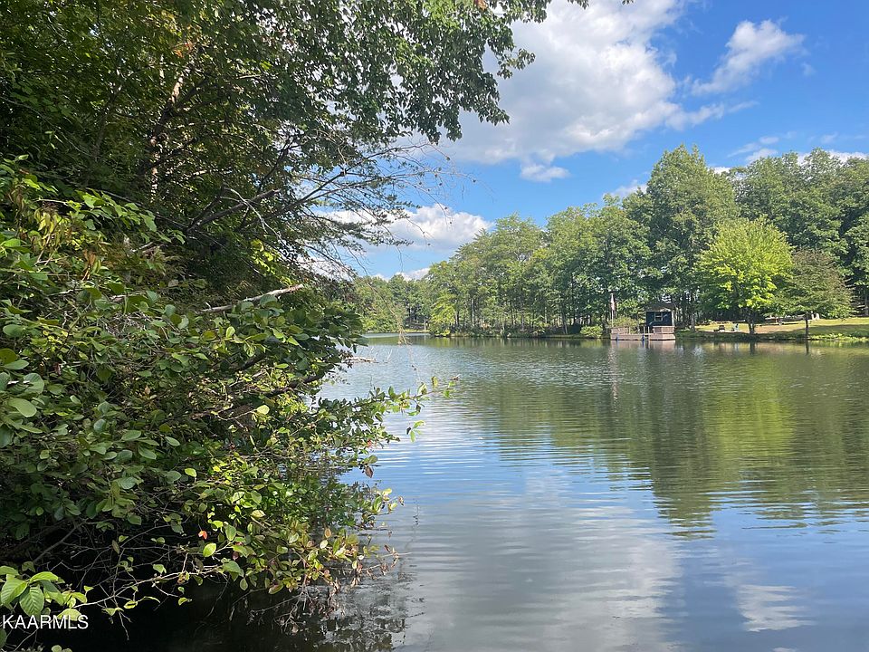 1st image of Cumberland Lakes Dr