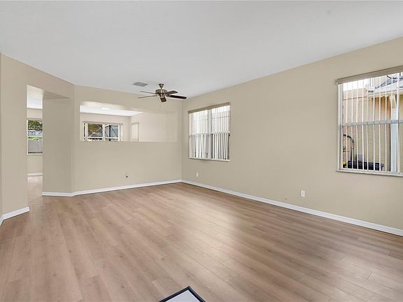 4th image of 822 KETTERING ROAD