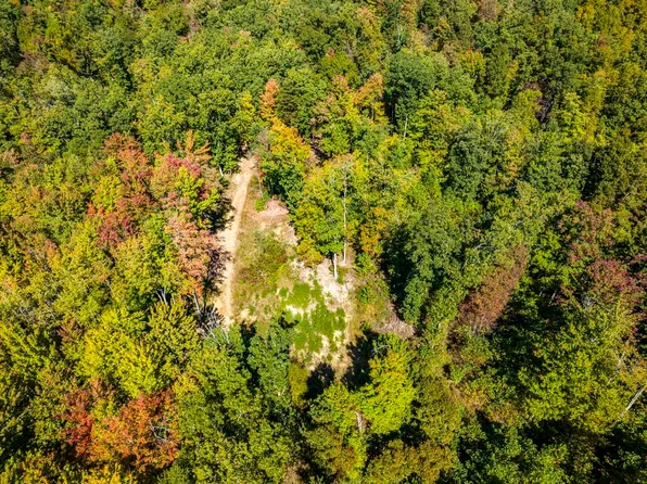 Hanshaw Rd, Olive Hill, KY 41164