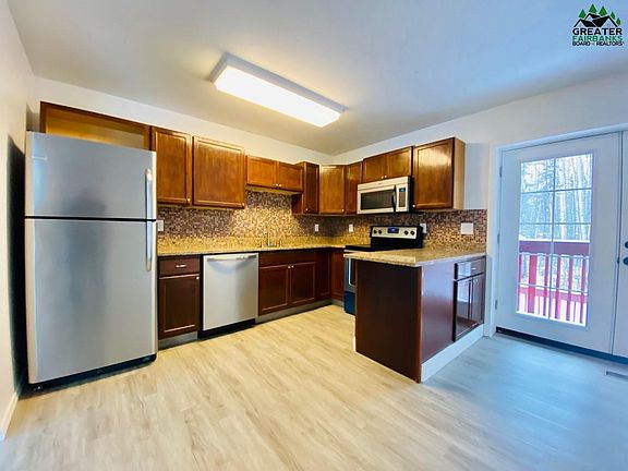 3rd image of 3511 Erin Dr