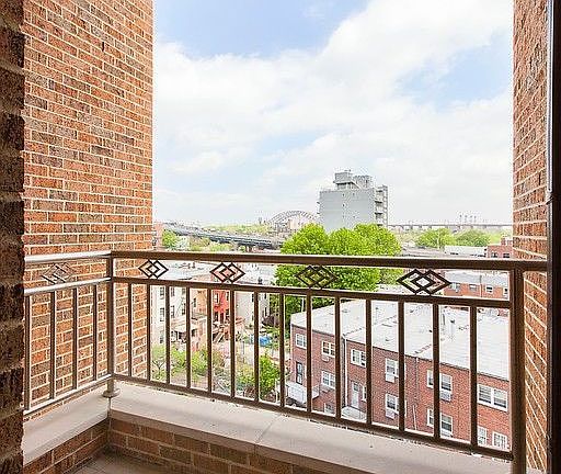 4th image of 25-27 Astoria Blvd #4E