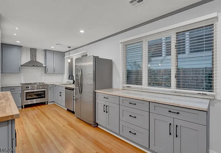 1 Lenox Pl #A — Photo 10