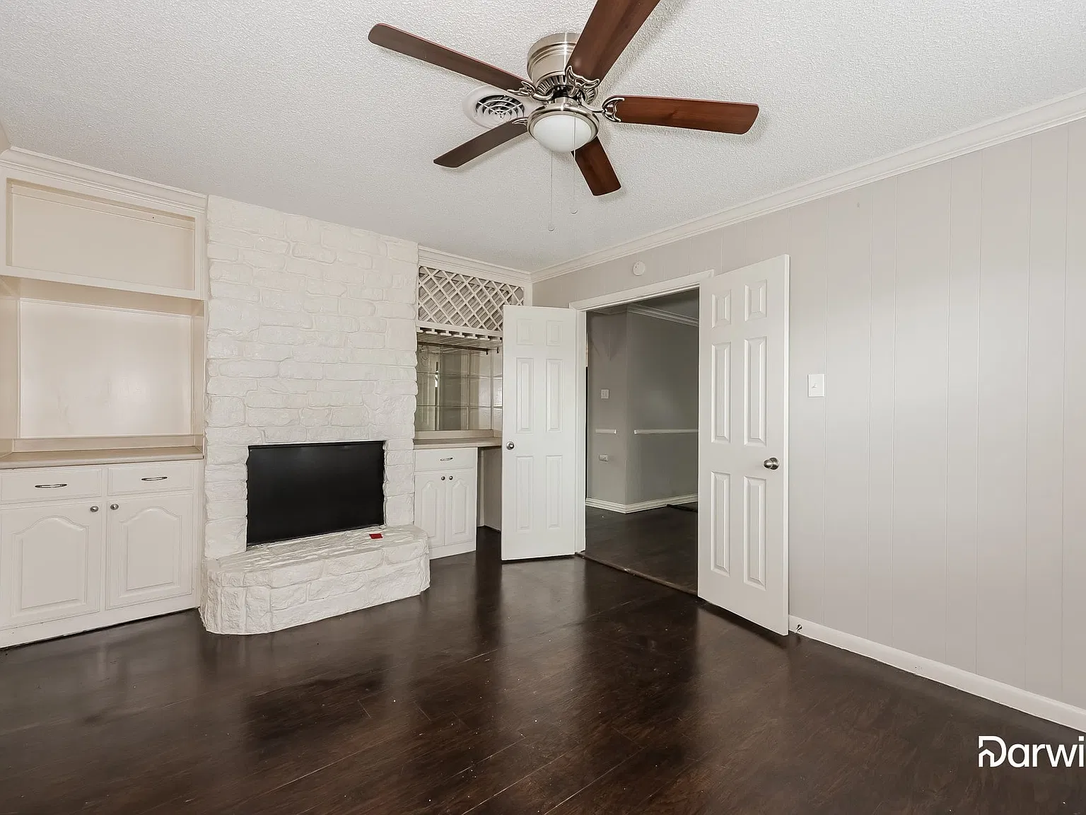 3 bed, 1.5 bath, 1494 sqft, $2,095 — Photo 4