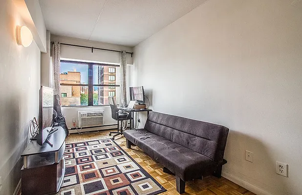 Rented by Compass | media 22