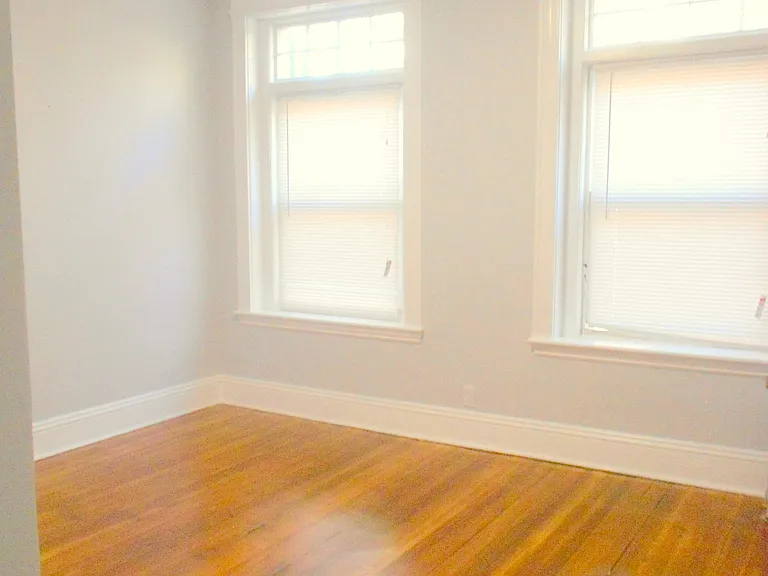 2 Strathmore Rd #2 — Photo 5