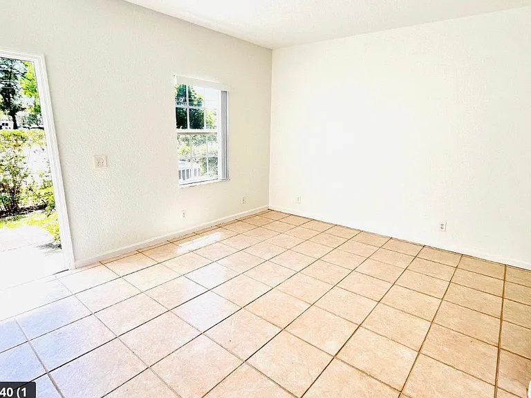 1436 Hawthorne Pl — Photo 16