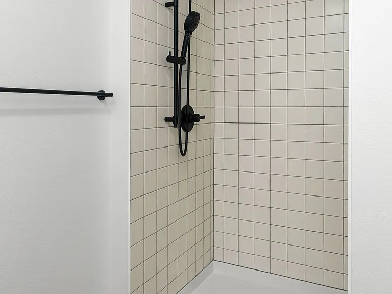 CHRONICLE: Stylish Wallingford Studios with Full Appliance Package & Premium Amenities — Photo 12