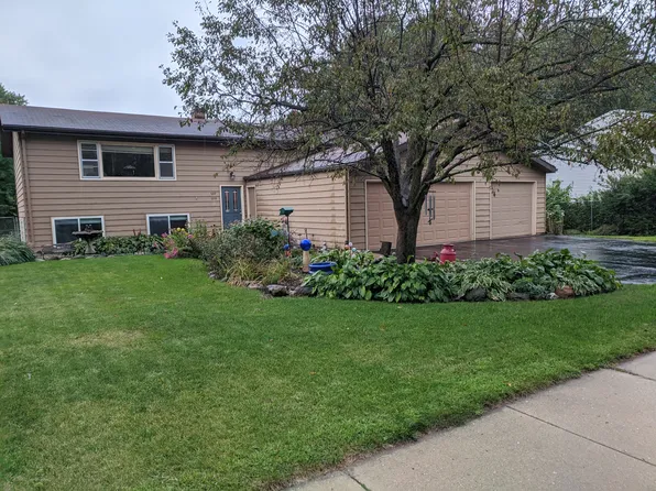 5217 Piccadilly Dr, Madison, WI 53714