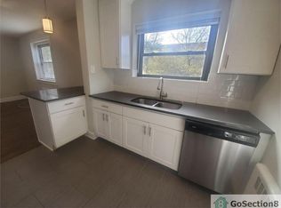 7357 N Sheridan Rd APT 2S, Chicago, IL 60626