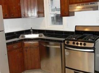 2433 S Hicks St, Philadelphia, PA 19145
