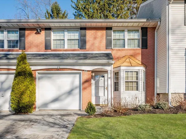 38 Santa Barbara Drive, Plainview, NY 11803