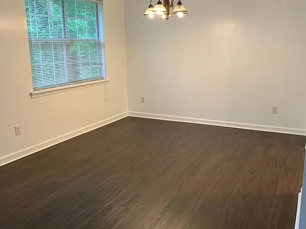 4209H Edith Ln, Greensboro, NC 27409