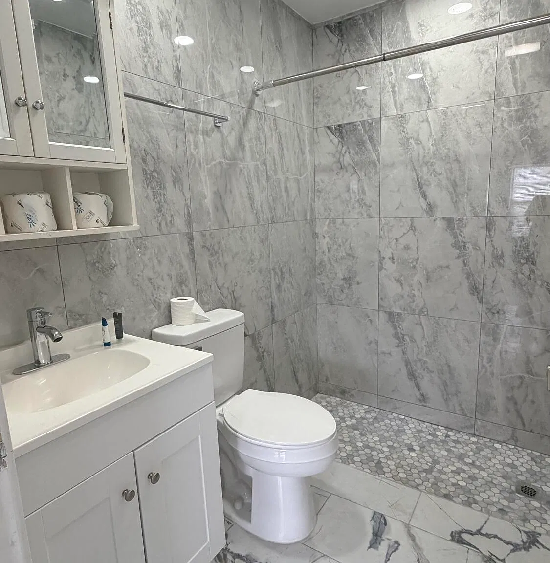 1 bed, 1.0 bath, 350 sqft, $1,390 — Photo 3