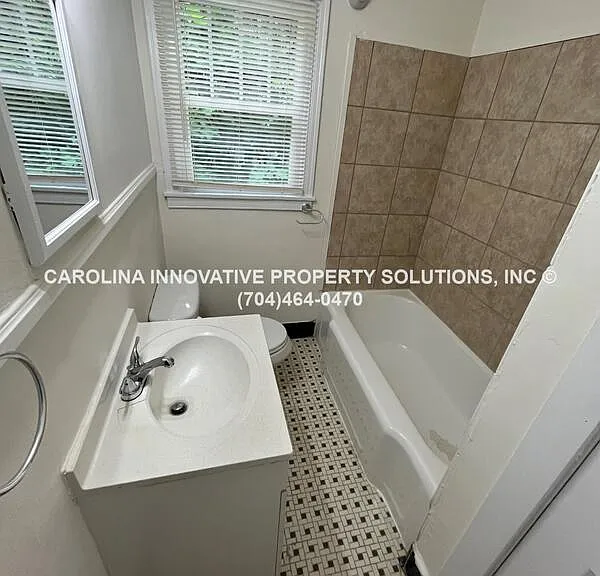 2824 Phillips Ave — Photo 18