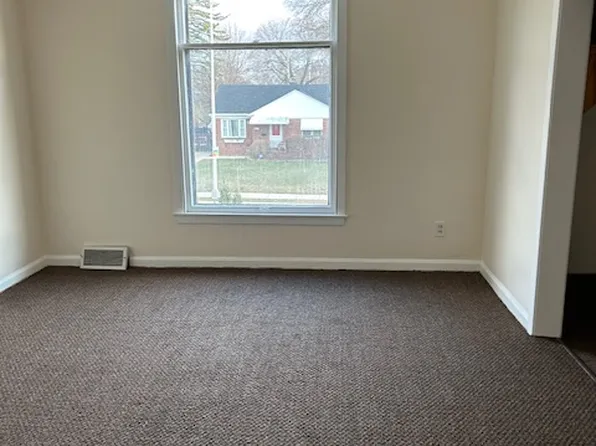 4113 Washington Ave, Racine, WI 53405