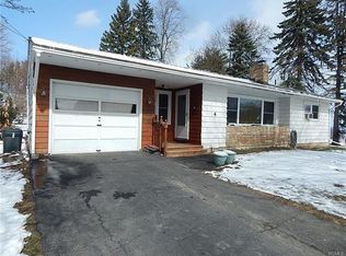 4 Brooker Dr, Newburgh, NY 12550