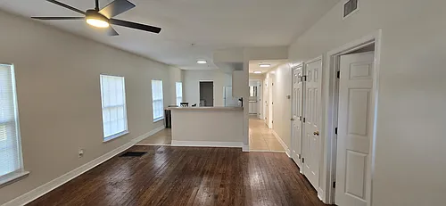 259 W King St #B Photo 1 259 W King St #B Photo 1