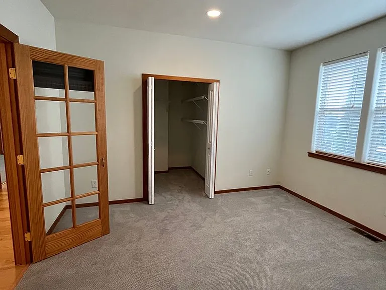3724 Bristol St — Photo 9