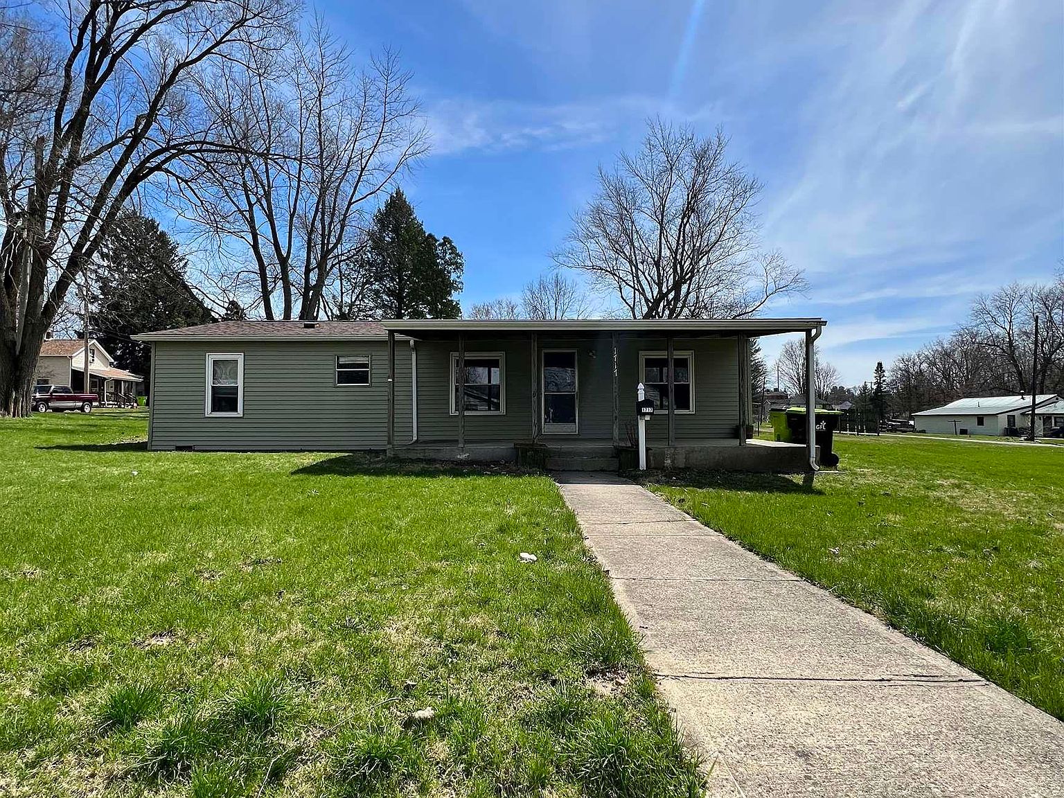 1717 Superior St, Huntington, IN 46750 Zillow