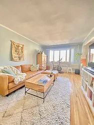 Rented by Zikos Realty Services