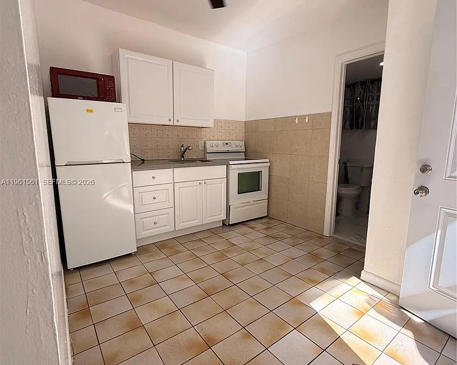 1037 SW 20th Ave #2