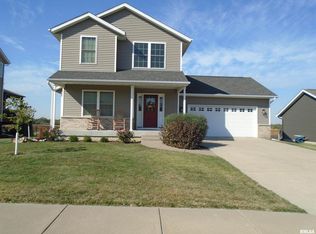 119 14th Ave, De Witt, IA 52742