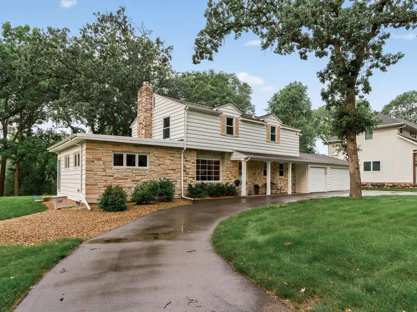 2685 Valley View Ln, New Brighton, MN 55112