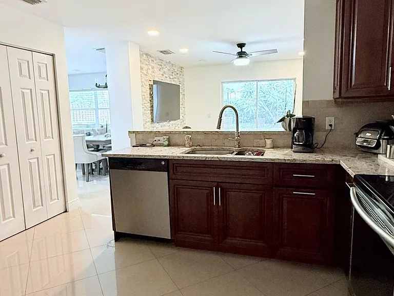 5301 Canoe Bend Dr — Photo 8