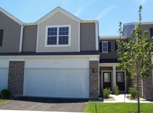 202 Portage Ln UNIT B, Yorkville, IL 60560