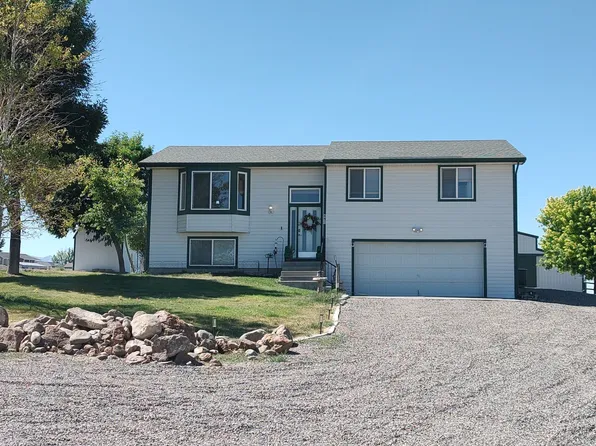 491 Blakeland Dr, Spring Creek, NV 89815