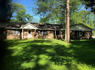 102 Dixon Rd, New Bern, NC 28560