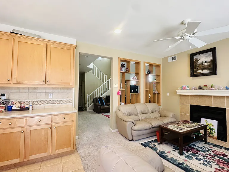 2425 Milford Dr — Photo 7