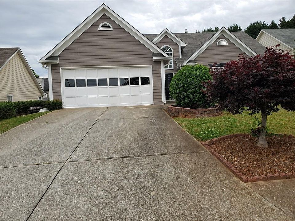 1st image of 360 Avalon Forest Dr