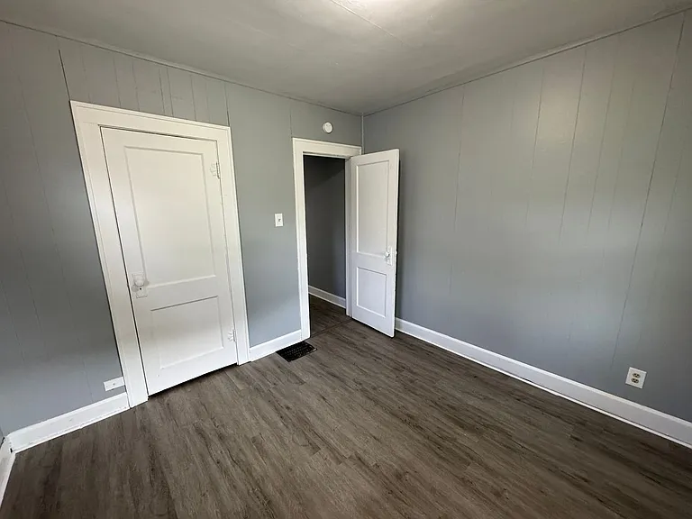 1529 Dawson St — Photo 8