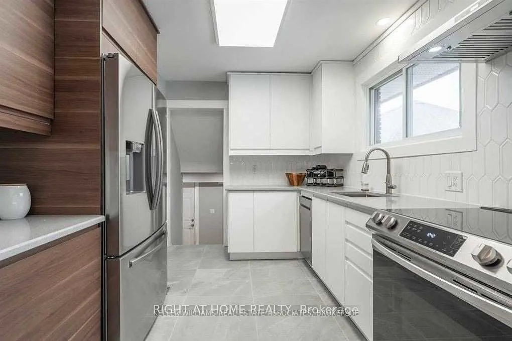 5 bed, $3,797 — Photo 4