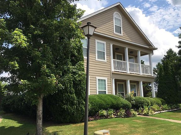 2nd image of 1117 Pegasus Dr NW