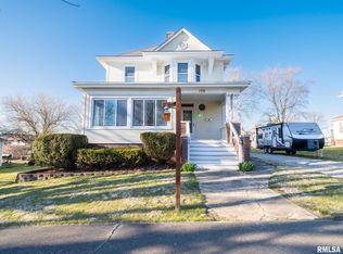 108 W Woodford St, Washburn, IL 61570