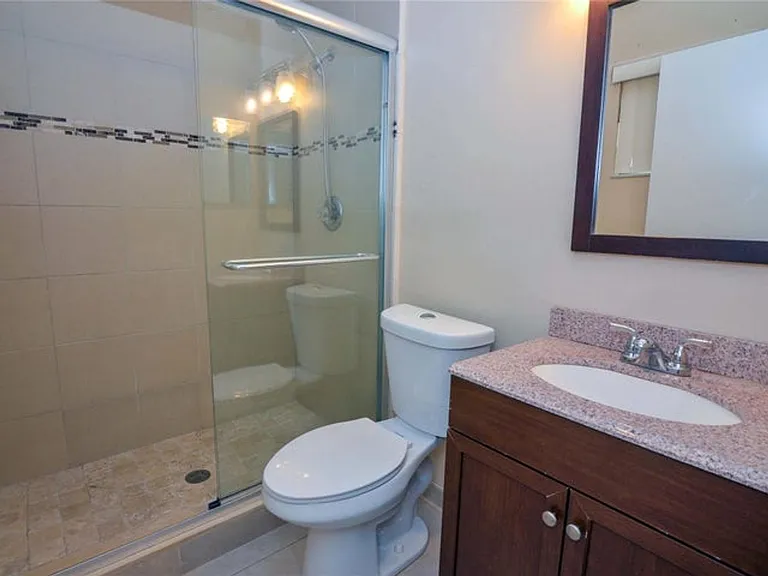18813 Cloud Lake Cir — Photo 12