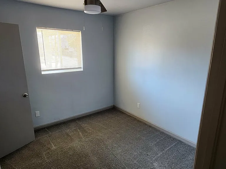 3533 SW 22nd St — Photo 9