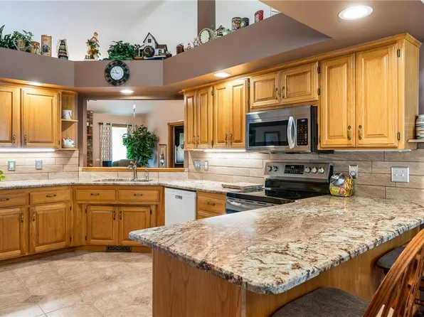 31 Lancaster Dr, Bella Vista, AR 72715