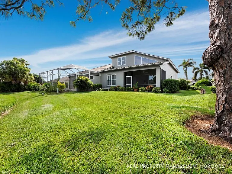 8737 Pebble Creek Ln — Photo 43