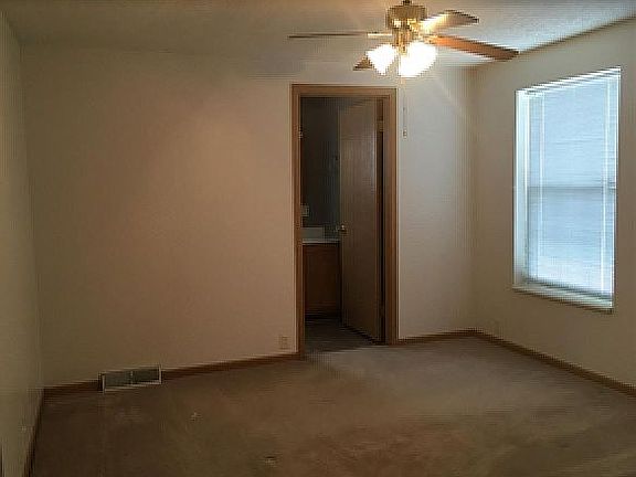 Master BR w Ceiling Fan