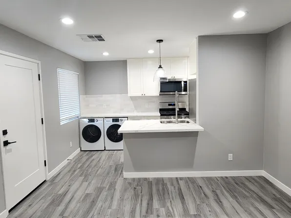 3901 H St APT 4, Sacramento, CA 95819