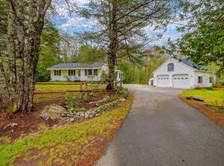 927 Pleasant St, Blue Hill, ME 04614