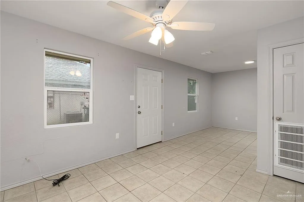 2 bed, 1.0 bath, 760 sqft, $675 — Photo 1