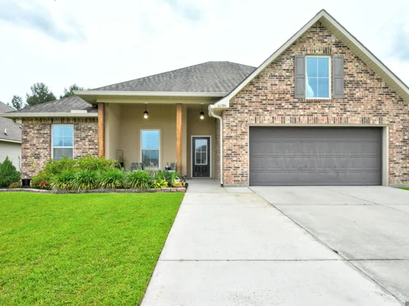 26594 Old Barnwood Dr, Denham Springs, LA 70726