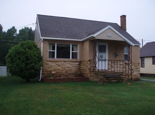 1810 Cindy St, Ishpeming, MI 49849